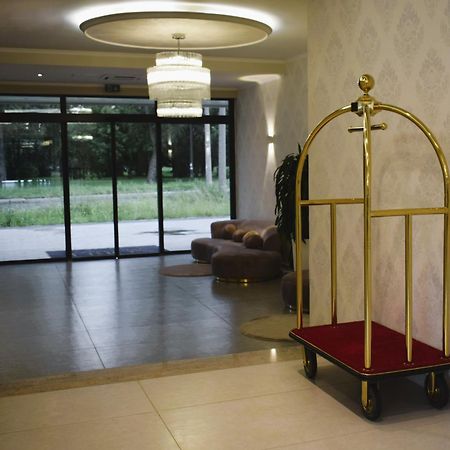 Nobel West Hotel Belgrade Extérieur photo