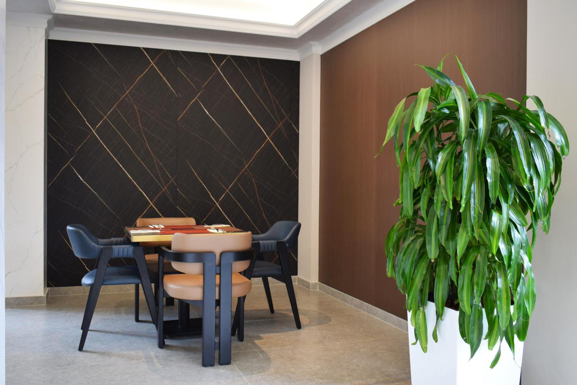 Nobel West Hotel Belgrade Extérieur photo